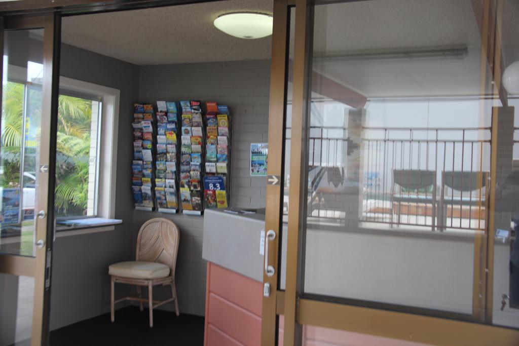Caloundra Suncourt Motel Exterior photo