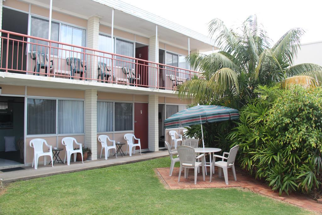 Caloundra Suncourt Motel Exterior photo