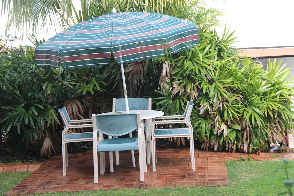 Caloundra Suncourt Motel Room photo